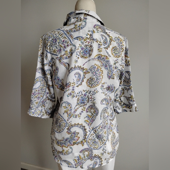 Chico's Linen Button Up Shirt Pastel Paisley White Coastal Classic Size Medium - Picture 9 of 14